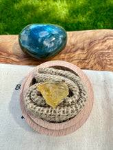 Загрузить изображение в средство просмотра галереи, Natural Raw Citrine ring. Crystal of abundance and prosperity ring. Manipura Chakra. Self-confidence crystal jewelry