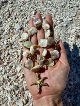 Загрузить изображение в средство просмотра галереи, Natural Shell Necklace Florida beach Gulf Coast shell handmade. Beautiful Summer necklace boho jewelry. Shell jewelry