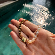 Загрузить изображение в средство просмотра галереи, Trendy Half Pearl, Half Chain Necklace for Women - Stylish Two-Tone Pearl and Chain Design - Elegant Statement Jewelry for Any Occasion
