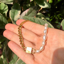 Загрузить изображение в средство просмотра галереи, Trendy Half Pearl, Half Chain Necklace for Women - Stylish Two-Tone Pearl and Chain Design - Elegant Statement Jewelry for Any Occasion