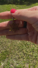 Загружайте и воспроизводите видео в средстве просмотра галереи Sacred Merkaba Necklace. Sacred Geometry jewelry. Manifestation symbol