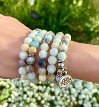 Загрузить изображение в средство просмотра галереи, Натуральный AMAZONITE Mala 108 Бусины натуральные ручной работы. Медитация Мала. Бусы для йоги. Амазонит. Браслет из натурального камня. Духовные украшения.