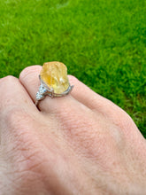 Загрузить изображение в средство просмотра галереи, Natural Raw Citrine ring. Crystal of abundance and prosperity ring. Manipura Chakra. Self-confidence crystal jewelry
