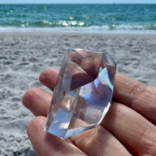 Загрузить изображение в средство просмотра галереи, AAA Clear Quartz Crystal – Diamond-Like Clarity, Charged on New Moon &amp; Ocean Ritual | High-Vibe Divine Frequency Stone.
