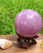 Load and play video in Gallery viewer, 2.5-3.2 lb 11-13&#39;&#39;Circumference Natural Rose Quartz Sphere with a base. Large Healing Crystal Handcrafted, Heart chakra reiki healing. Love
