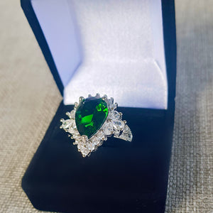 Emerald Ring Luxury Almond Shaped16.27K. White Gold plated. AAA Quality Lab Made. Birthstone ring. Silver ring. Natural Emerald gemstone. Large Emerald ring. Large gemstone ring. Heart shape ring